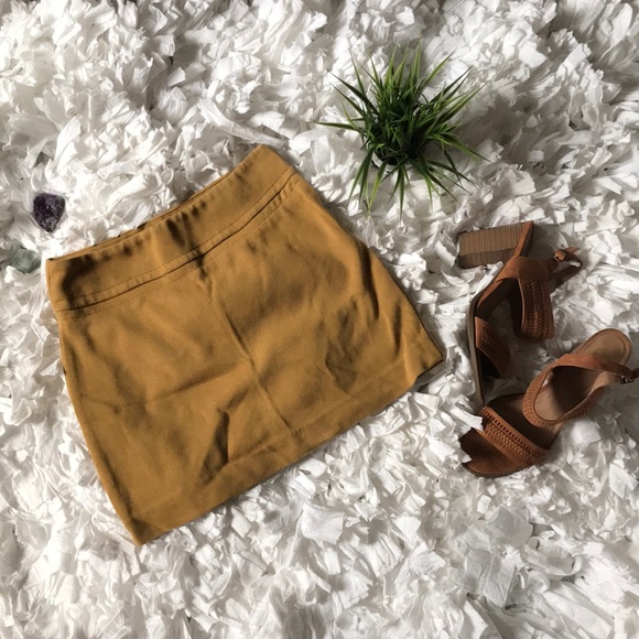 Banana Republic Dresses & Skirts - Banana Republic Mustard Color Pencil Skirt || 0